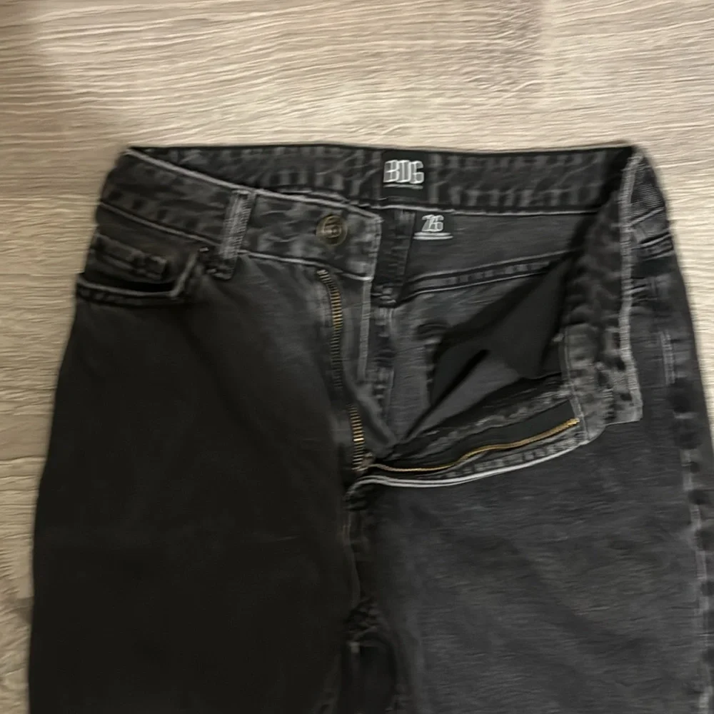 High Rise Jeans - Picture 2 of 3